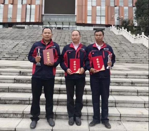 微信图片_2018092909414366666.jpg